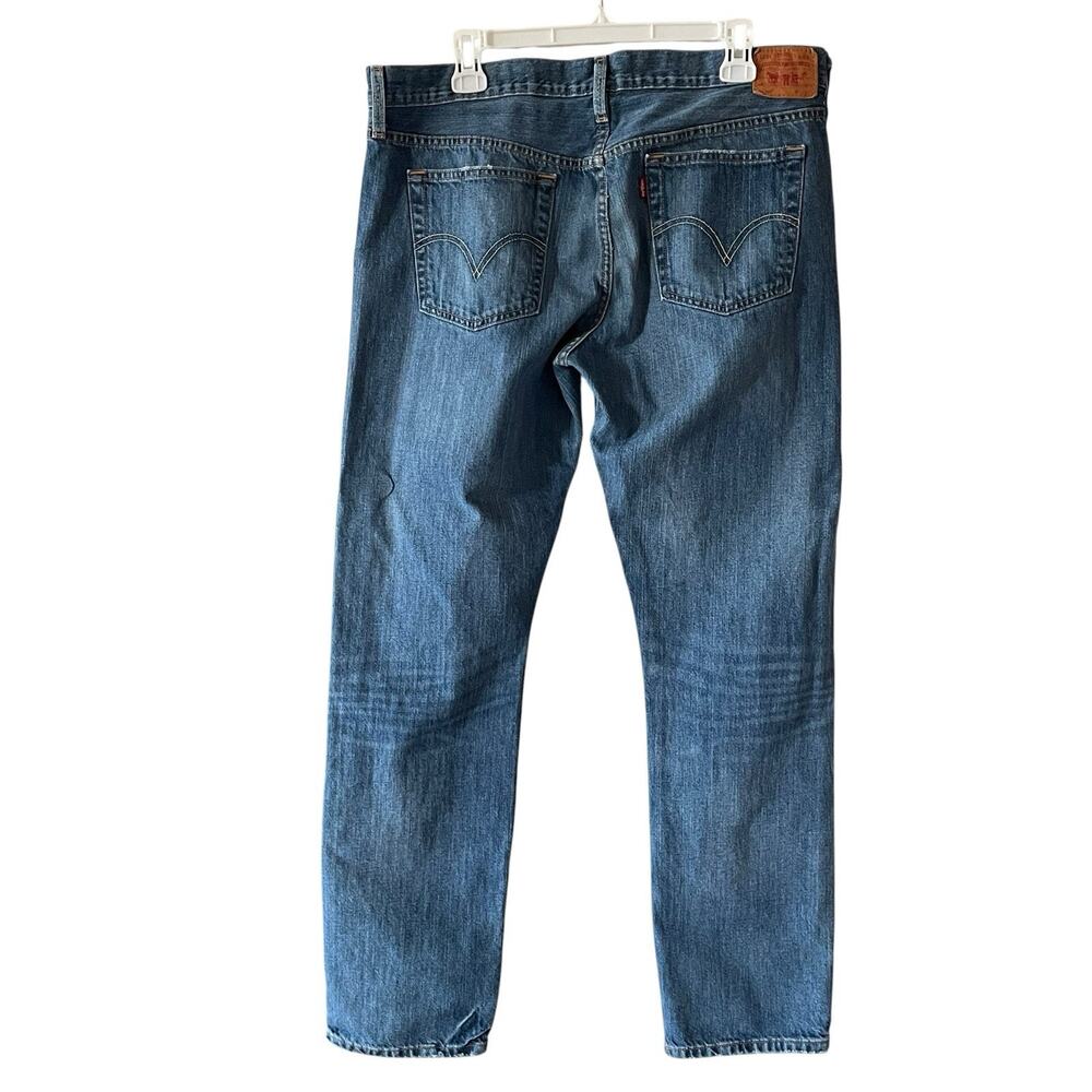 LEVI'S 501 Womens 31x32 Blue Distressed Denim Jeans Button Fly Straight Leg - Picture 4 of 7